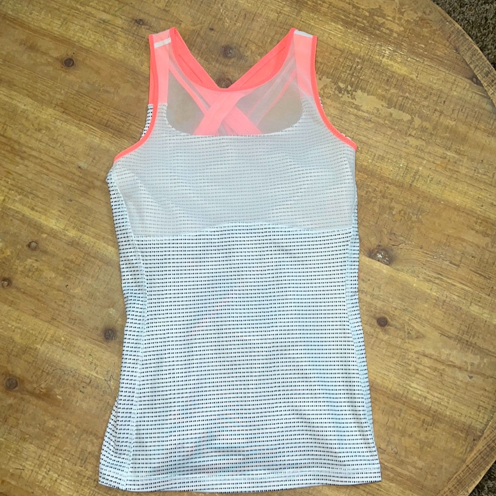 Lululemon tank top